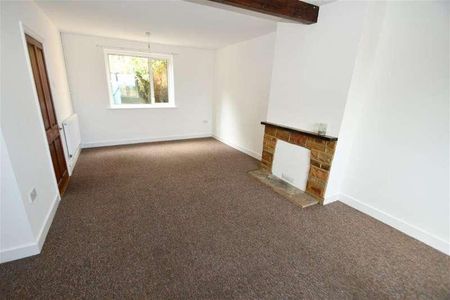 Bedroom Semi-detached House In Godalming, GU7 - Photo 5