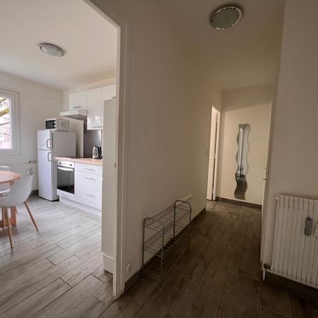 Location Appartement 35m² - Photo 4