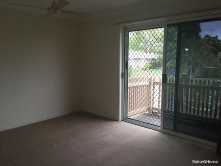 3 Bedroom Townhouse in a Secure Gated Complex - Photo 3