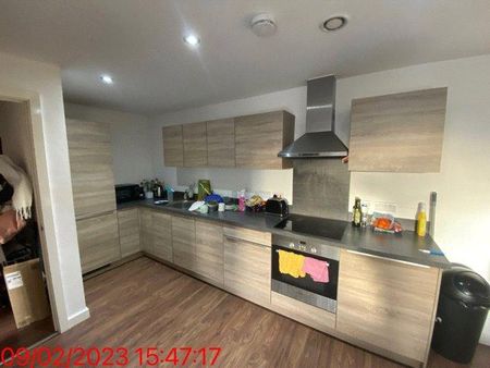 3 bedroom apartment to rent - Photo 5