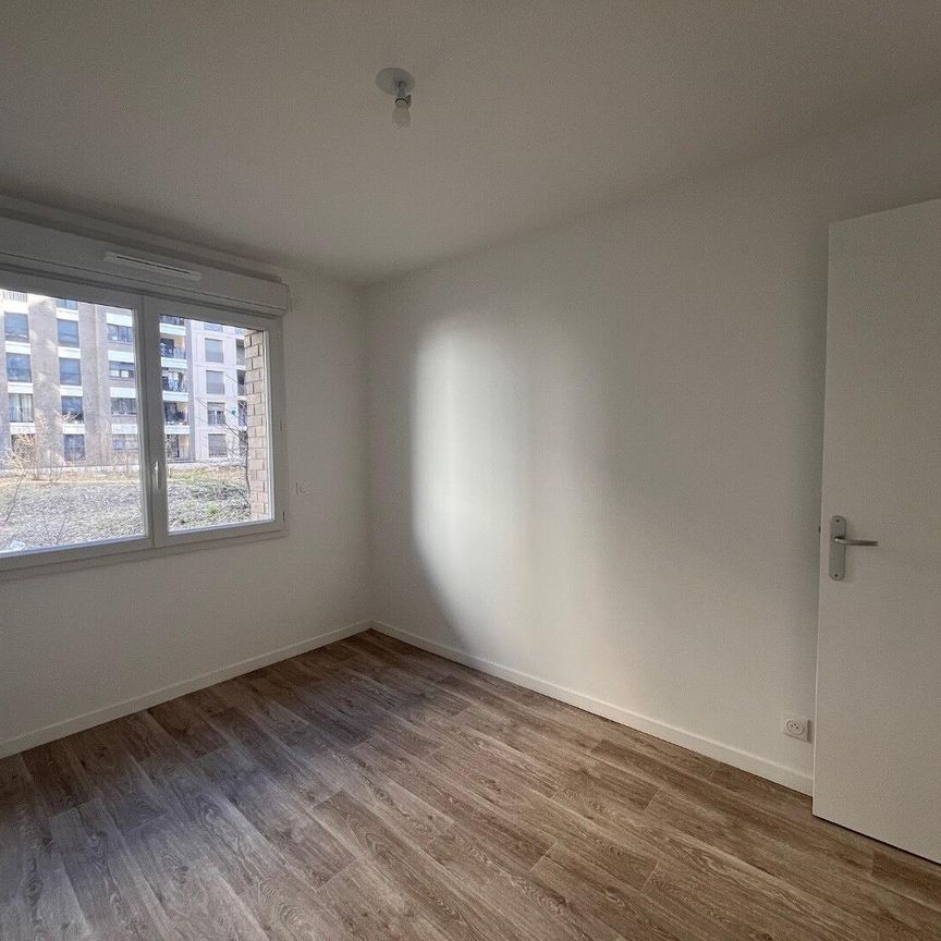 location Appartement T4 DE 78.3m² À BOBIGNY - Photo 1