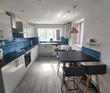 5 bedroom terraced house to rent - Photo 3