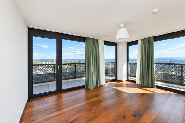 Exklusives Wohnen über den Dächern von Dübendorf – 5.5-Zimmer-Wohnung im 22. Obergeschoss (Nord) | Three Point - Photo 1