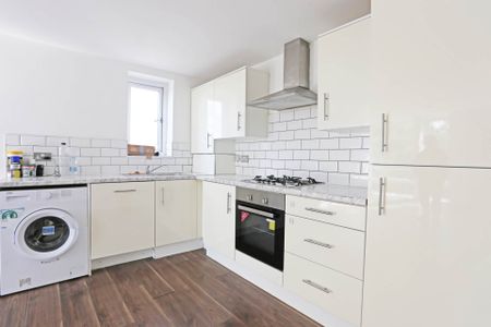 Price £1,550 pcm - Let - Photo 5