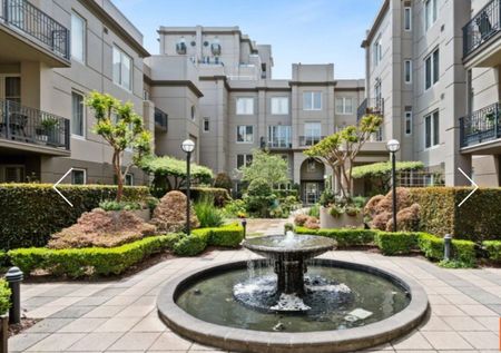 East Melbourne - Photo 2