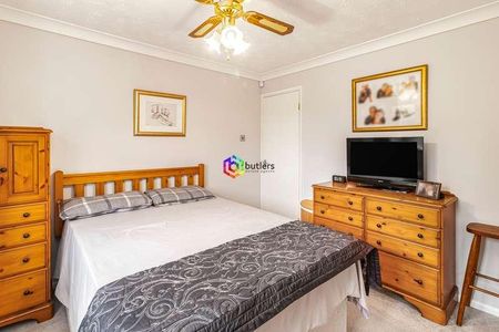 Cleeve Hill Gardens, Waterthorpe, S20 - Photo 3