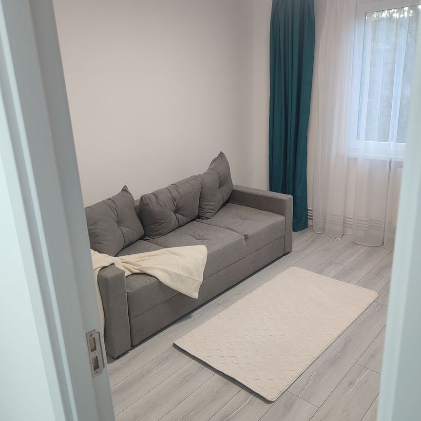 Apartament cu 2 camere, zona Cornisa - Fotografie 1