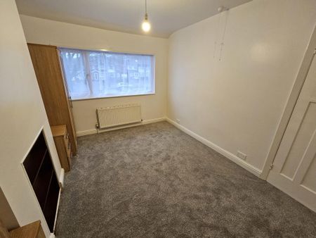 3 bedroom semi-detached house to rent - Photo 5