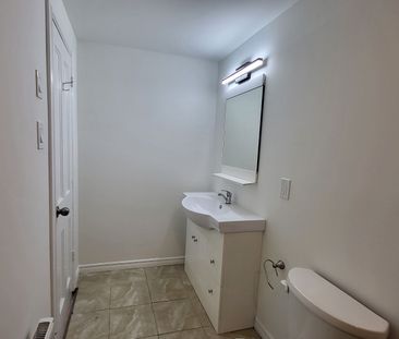 For Lease - 172.5 Hunter Street Unit# 7, Peterborough, Ontario - Photo 6
