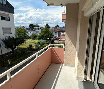 Wieder verfügbar: 3-Zimmer-Wohnung mit großem Balkon auf dem Heilsberg - Photo 2