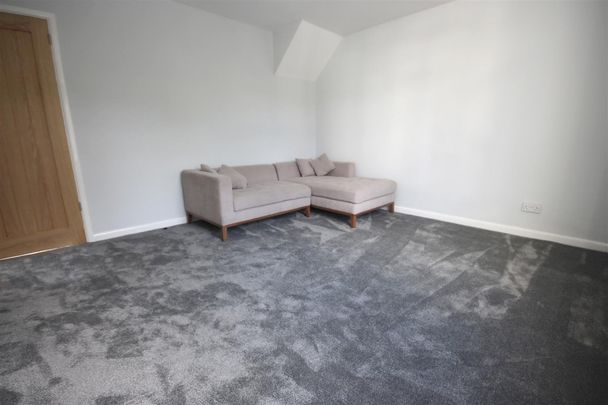 2 Bedroom Flat/Apartment To Let - Photo 1