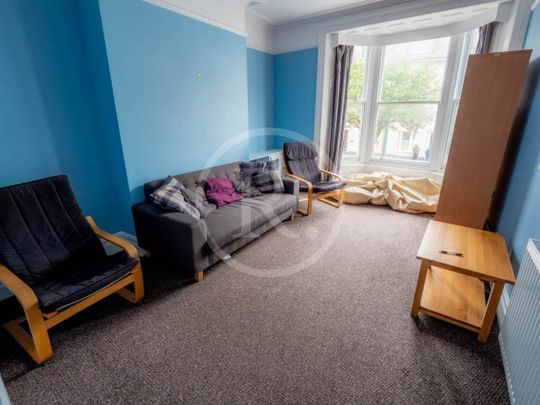 5 Bed - North Parade, Aberystwyth, Ceredigion - Photo 1