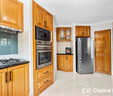 17 Harrington Crescent, Leeming WA 6149 - Photo 2