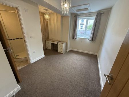 2 bedroom flat to rent - Photo 5