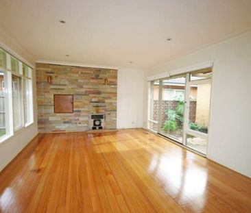 Spacious Home with Convenience of Bentleigh East - Photo 1