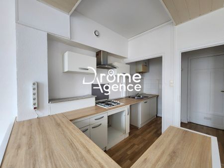 Location Appartement 3 pièces 67m² ST MARCEL LES VALENCE 26320 - Photo 3
