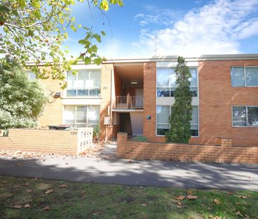 8/120 Rankins Road, Kensington VIC 3031 - Photo 2
