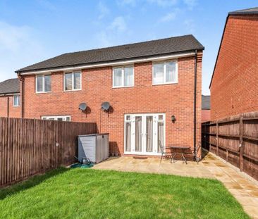 3 bedroom semi-detached house to rent - Photo 5