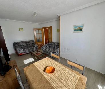Piso de alquiler en Guerrilleros, Garrido Sur - Photo 1