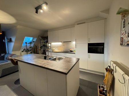 Recent duplexappartement met 2 ruime slaapkamers op wandelafstand van horeca, winkels en openbaar vervoer - Photo 4