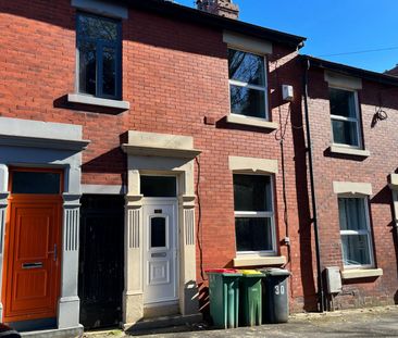 2-Bed Terraced House to Let on Shelley Road, Preston - Photo 1