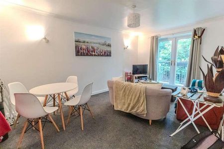 Lenton Manor, Nottingham, NG7 - Photo 5