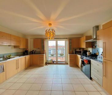 2 bedroom apartment to rent - Photo 2