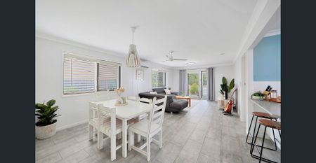 Fully Furnished Home with Air Conditioning in Bargara - Photo 2