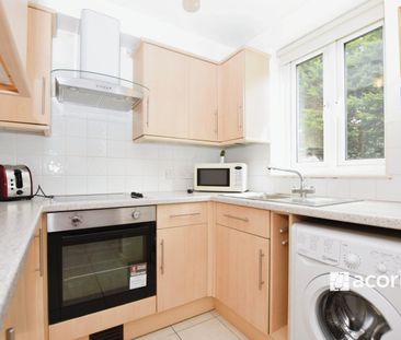 Flat to rent - Leroy Street, London, SE1 - Photo 6