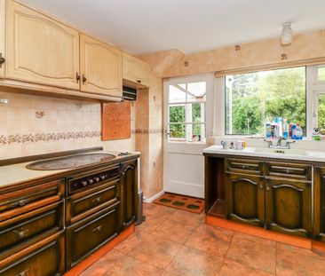 Coleshill Lane, Winchmore Hill, Buckinghamshire,HP7 - Photo 3