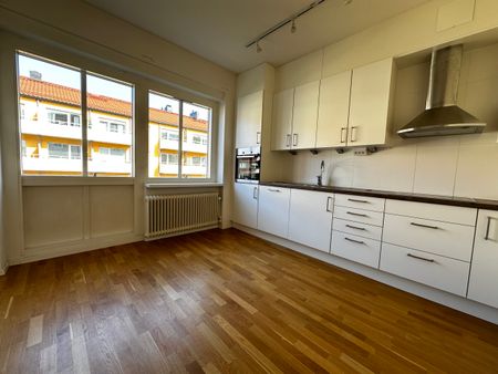 Bjäregatan 9 – 2 rok ( lgh 1201 ) - Photo 2
