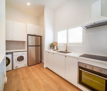 1/5 Owen Street, Plympton - Photo 1