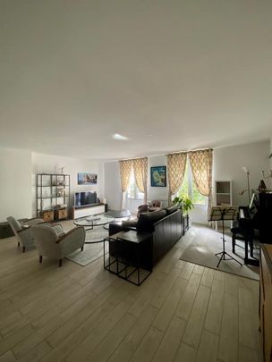 Location Appartement 3 pièces 121m² NIORT 79000 - Photo 1