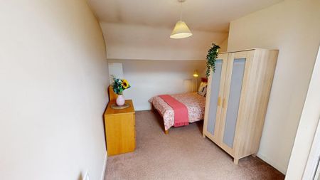 3 bedroom terraced house to rent - Photo 3