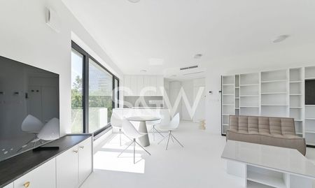 SVOBODA & WILLIAMS I Slnečný dizajnový 2izb. byt s balkónom, výťahom a parkovacím miestom v garáži - Photo 4