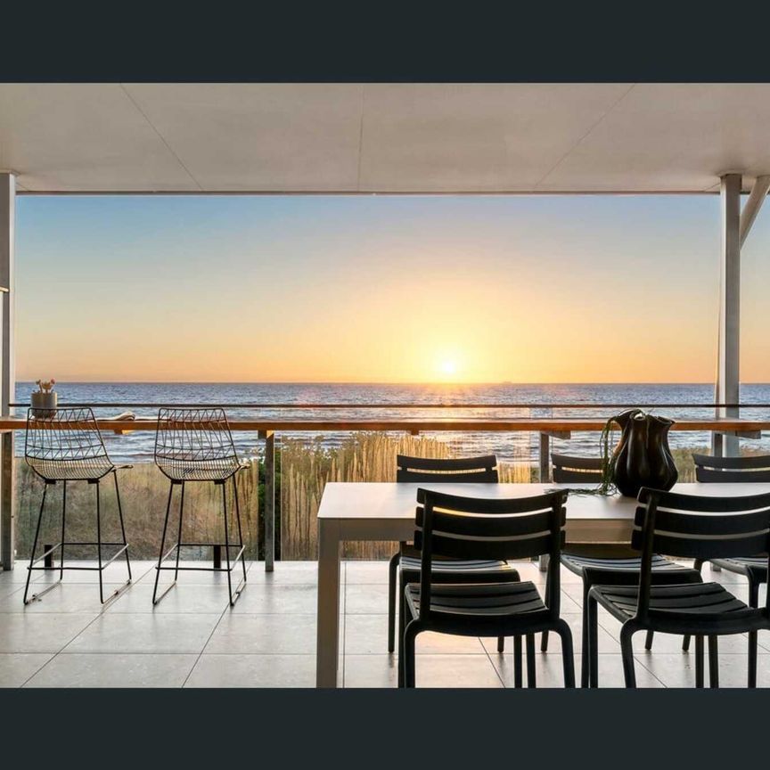 Absolute Beachfront - $1350 per week Or nearest offer - Photo 1