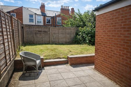 Room in a Shared House, Grange Road, B66 - Photo 5