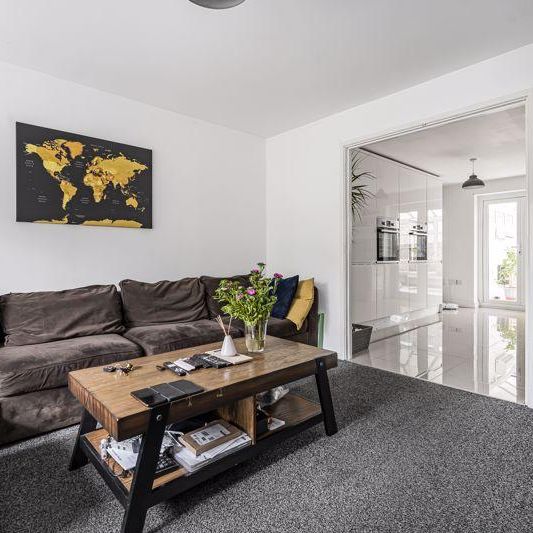 4 bedroom semi-detached house to rent - Photo 1