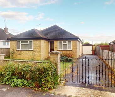 3 bedroom detached bungalow to rent - Photo 1