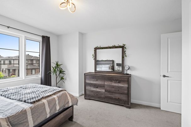 For Lease - 195 Alex Polowin Avenue, Barrhaven, Ontario - Photo 1