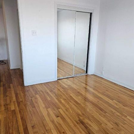 1 CH - 1 SDB - Montréal - $1,495 /mo - Photo 3