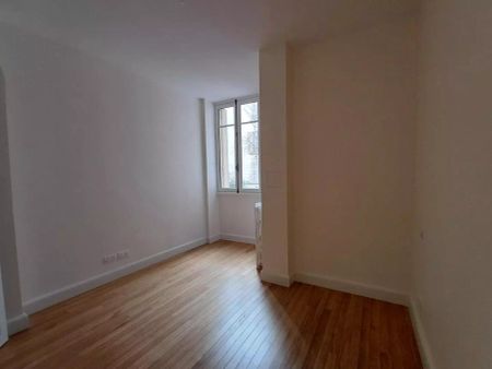 location Appartement T7 DE 250m² À PARIS - Photo 3