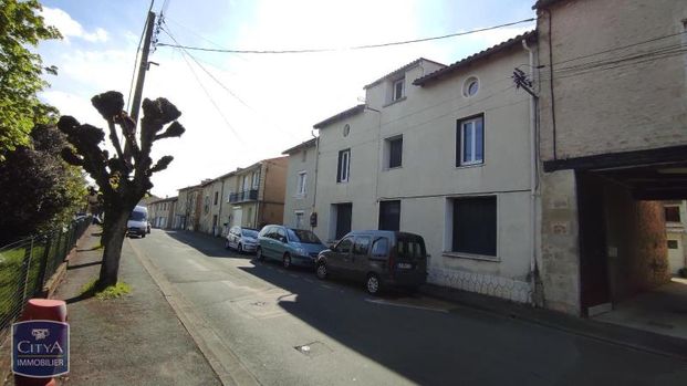 Location Appartement 2 pièces 26m² POITIERS 86000 - Photo 1