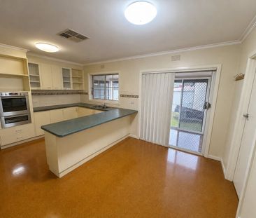 Spacious & Low-Maintenance Living in South Shepparton! - Photo 6