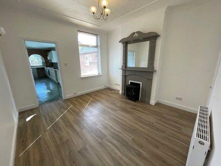 2 bedroom terraced house to rent - Photo 5