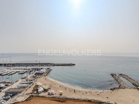 Badalona, Catalonia 08918 - Photo 3