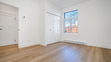 3 Bed + Office, 1 Bath - Photo 2