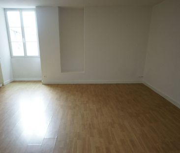 Appartement à louer RUFFEC - Photo 1