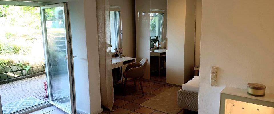 Wunderschöne möblierte Gartenwohnung zu vermieten in 45481 Saarn - Foto 1