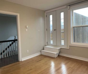 School St - 1 BR Upper Flat in Great Dartmouth Location! - Photo 6